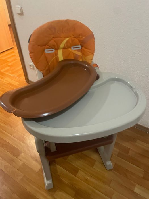 Продам стульчик детский со столом