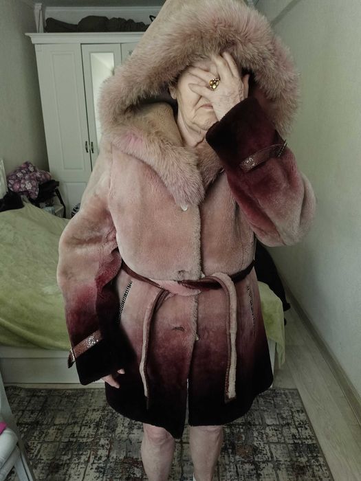 Продам шубу цигейковую