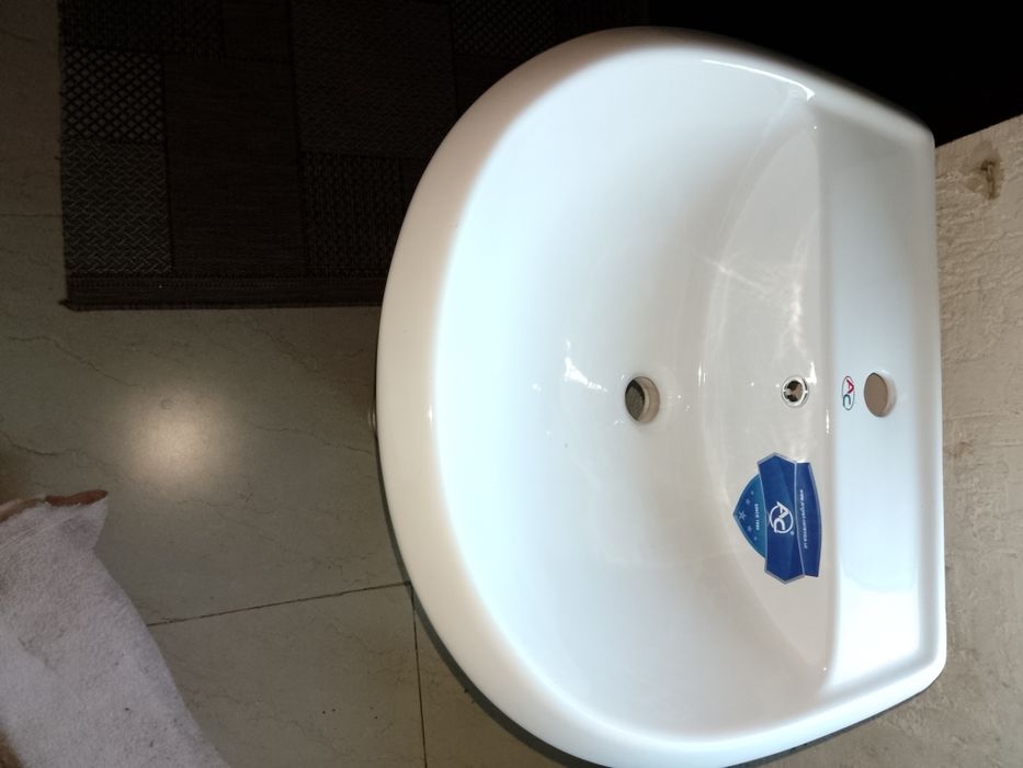 Продам унитаз и раковина