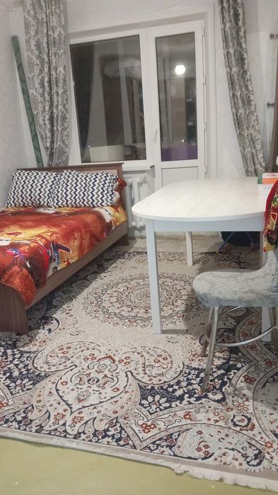 Кровать с матрасом