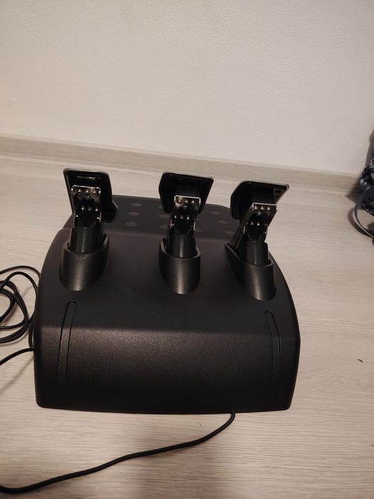 Vand volan Logitech G29