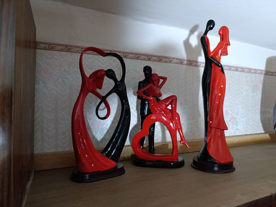 Продам статуэтки