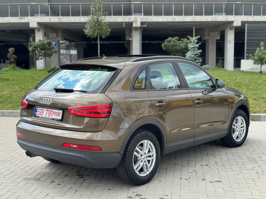 Audi Q3 Inmatriculat - Garantie 12-36 Luni - LED - PANO - Navi