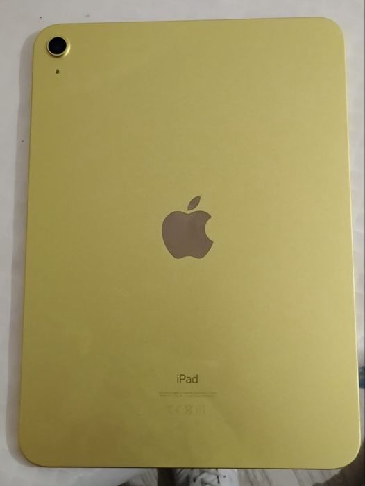 Ipad generati 10 ,64Gb mici urme  de uzura in stare perfecta