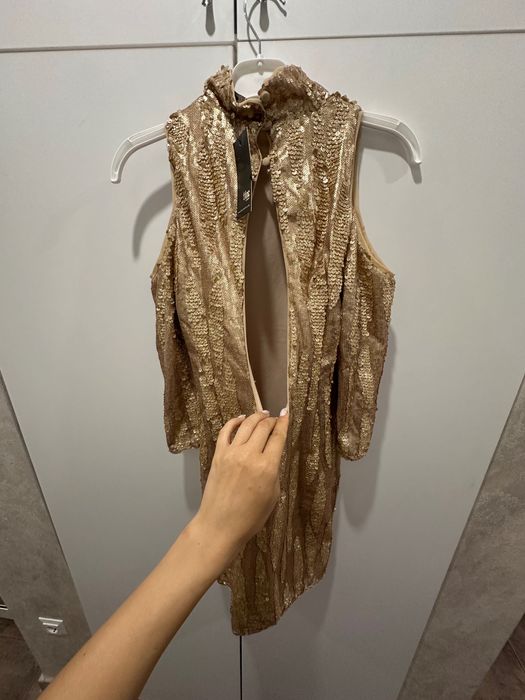 Дамска къса рокля с пайети