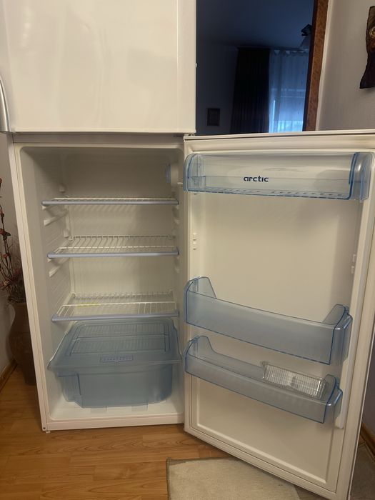Frigider Arctic negociabil