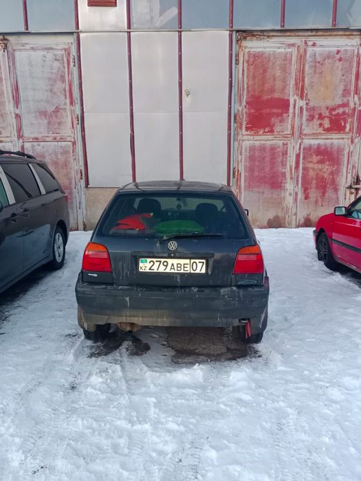 Гольф 3. 1993 г объем 1.6