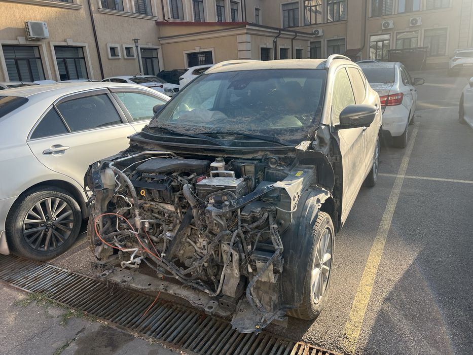 Nissan 2014 после ДТП