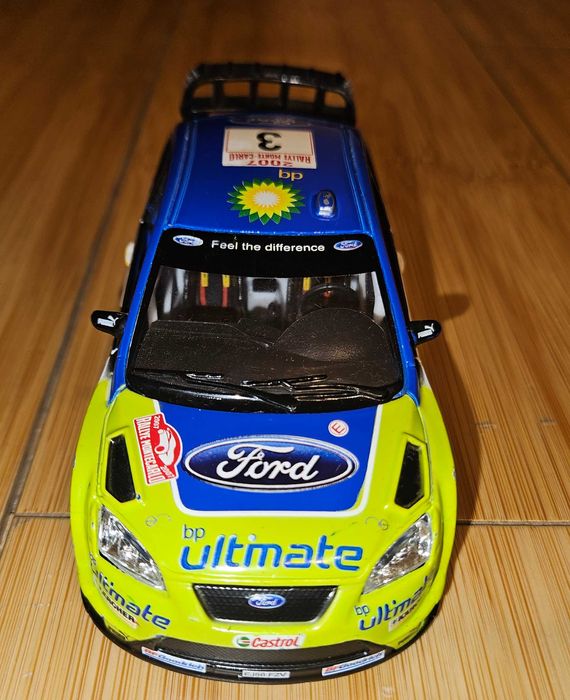 13 masini de raliu Bburago la scara 1:32 Ford si Citroën