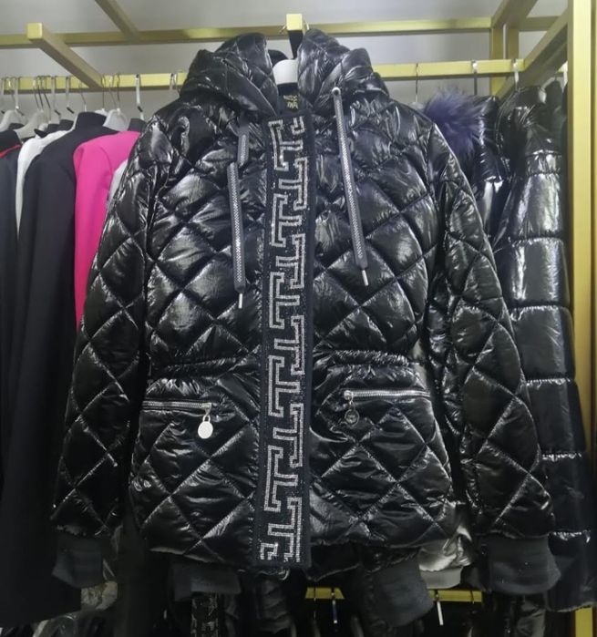 Продам куртку 44-46