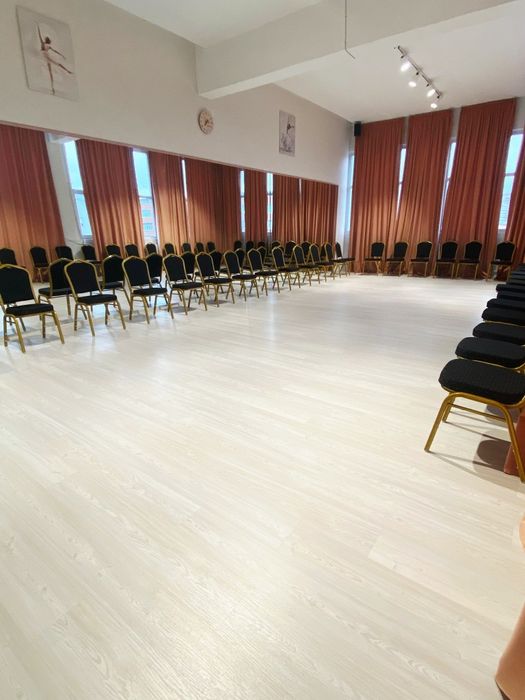 Sali open space pentru dans, cursuri, conferinte, arte martiale