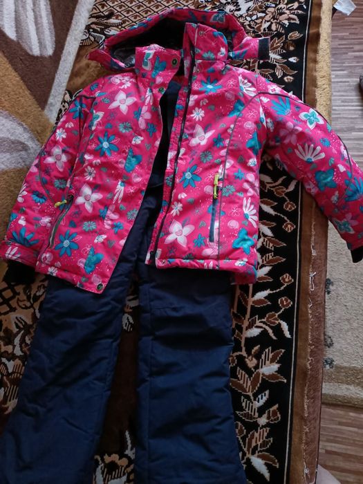 Лыжный костюм на девочку