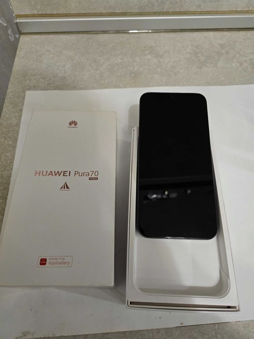 Huawei Pura 70, 256GB, 12GB RAM, Black +Huawei watch gt 4