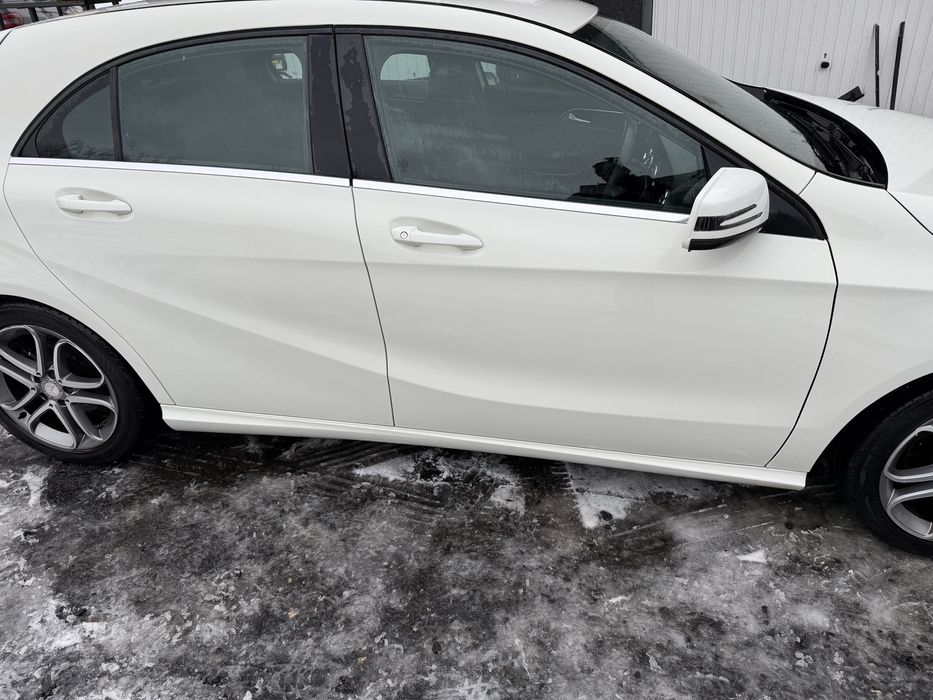 Usa portiera dreapta fata spate Mercedes w176 A class