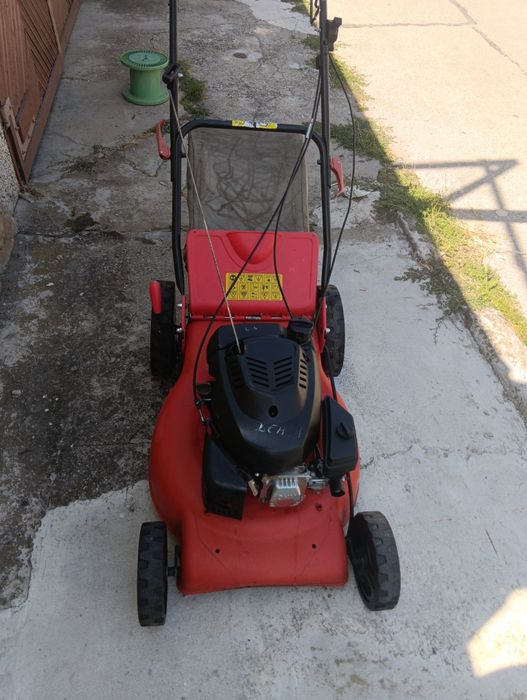 Самоходна косачка Grizli !