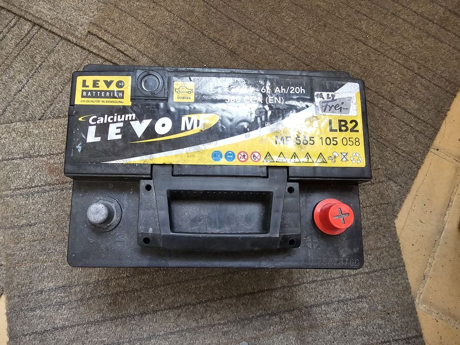 Акумулатори Bosch  74Ah, Varta 63Ah, Vega 95Ah,  Levo 65Ah