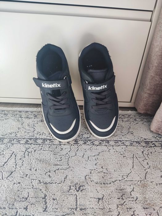 Кросовки kinetix