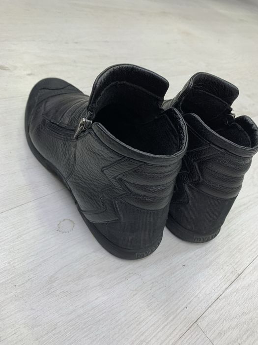 Продаются полуботинки спорт мистик