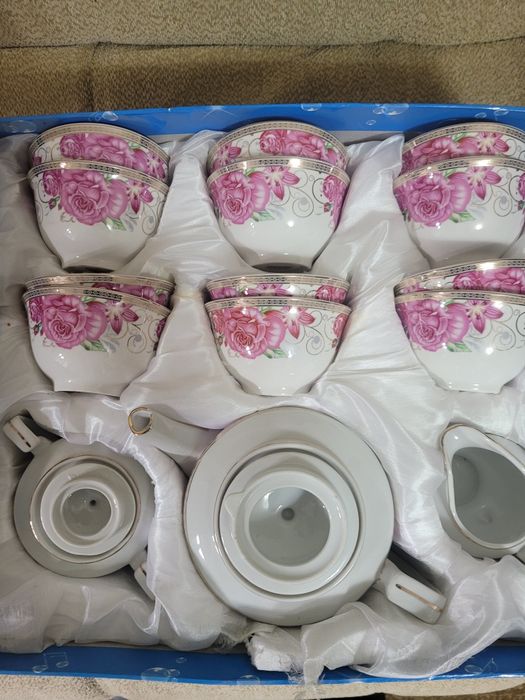 Продам чайный сервиз  новый