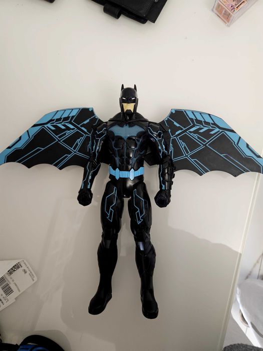 Batman Bat-Tech фигурка с крила, 31 см, Син