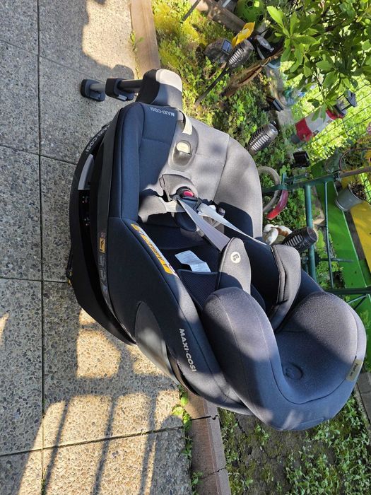Scaun auto pivotant Maxi-Cosi Pearl 360 + Bază Isofix FamilyFix 360 – Stare excelentă