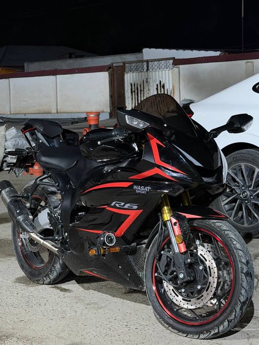 Yamaha r6 400cc replica
