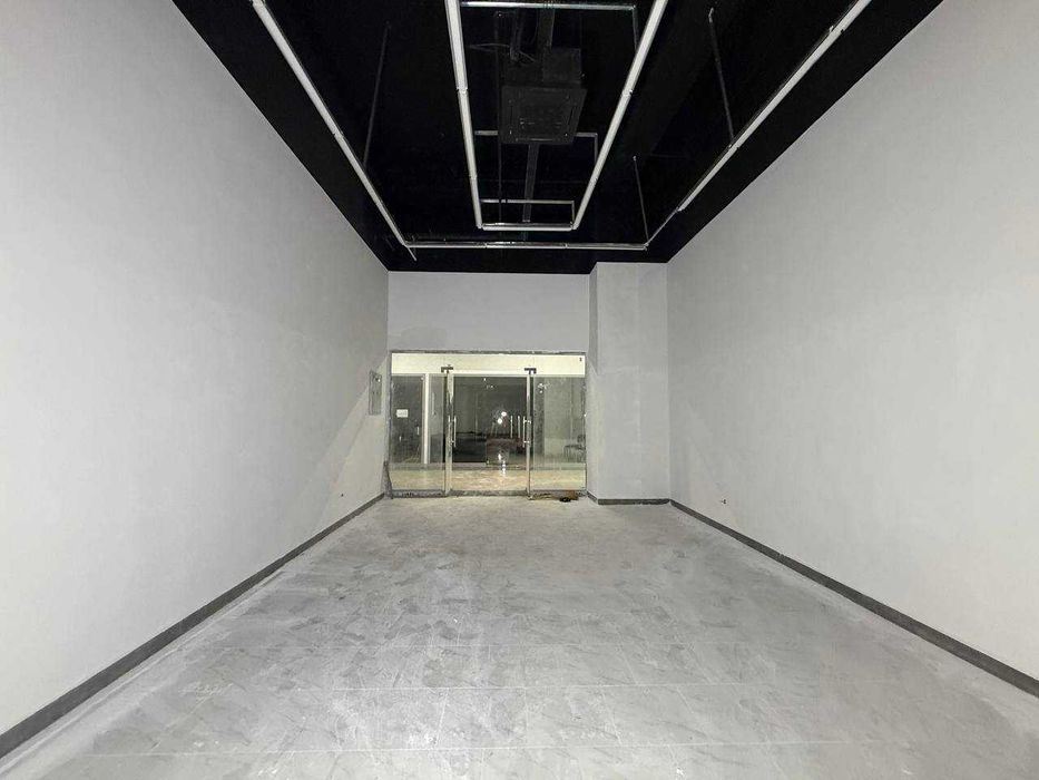 SHAHAR MARKAZIDAN tayyor 2 ta noturar magazin sotiladi