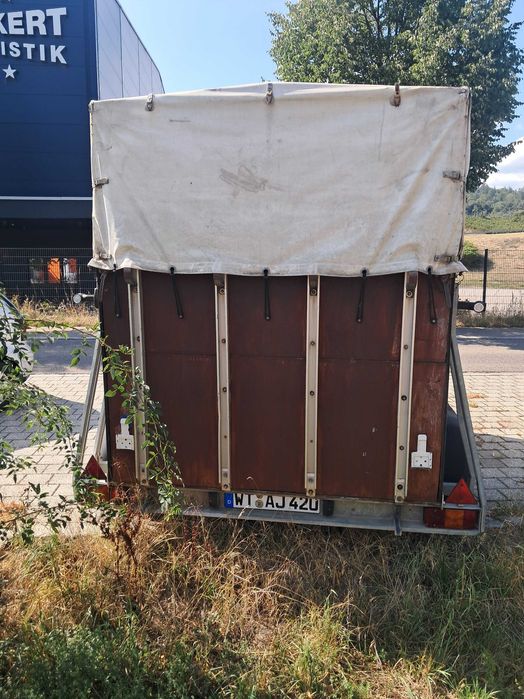 Remorca de vanzare