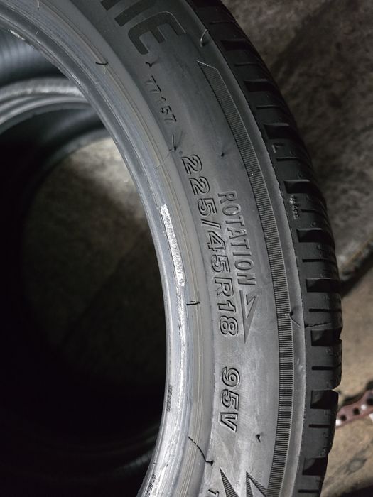 Bridgestone 225/45 R18 95V MS iarnă