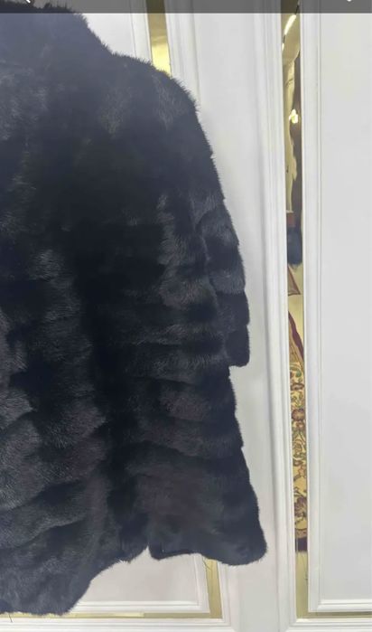 Продам норковую шубу