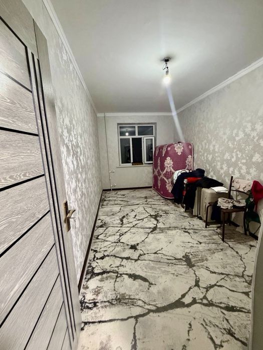 Продаётся 3 ком в 8 микрорайоне