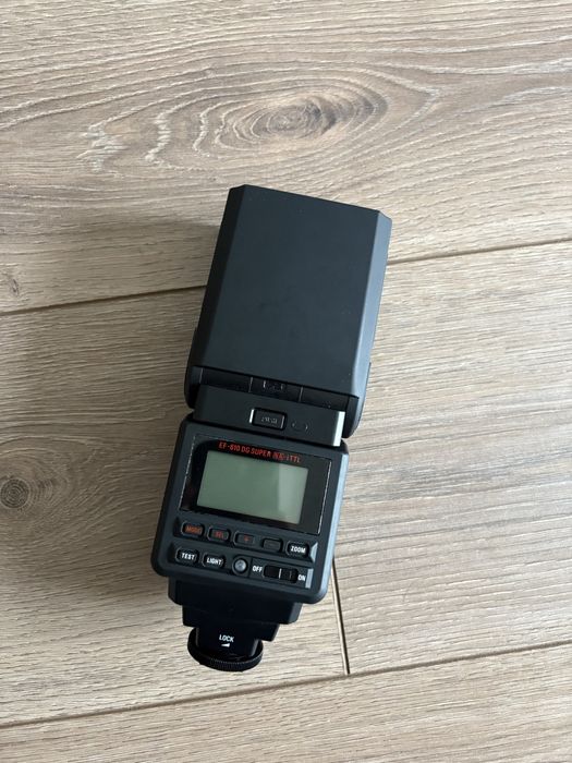 Продам фотоаппарат nikon d3100