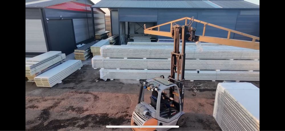 Panouri sandwich termoizolante din STOC