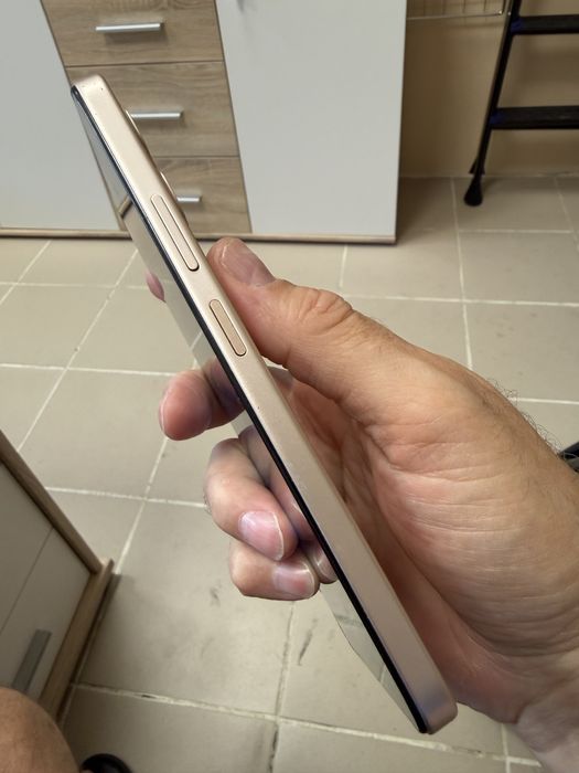 Infinix Smart 10 4/128gb - отличен