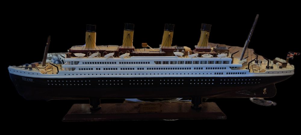 Макет на Титаник