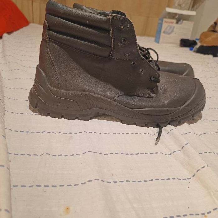 Ghete de protecție Lenox 46