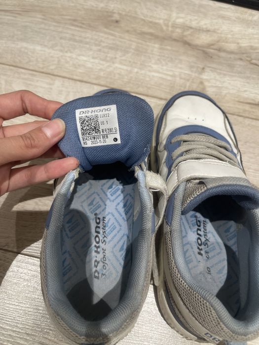 Продам Кроссовки Dr. Kong