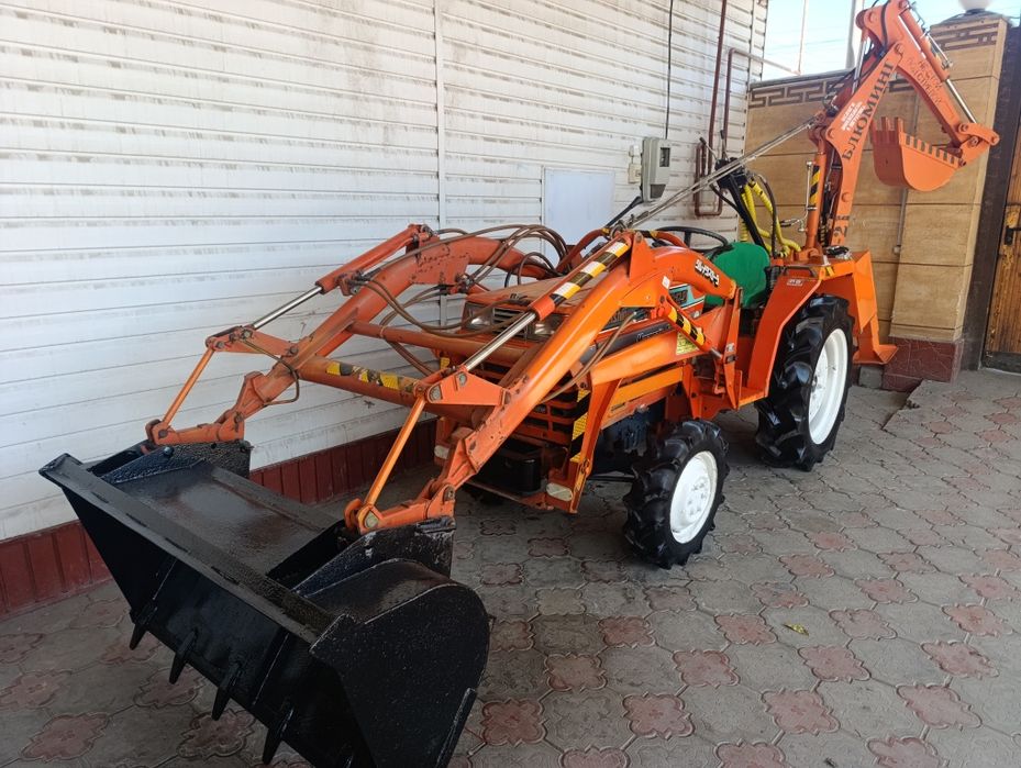 KUBOTA (Japan)мини трактор экскаватор японский