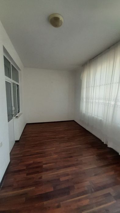 3 xonaly dom ijaraga beriladi