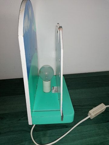 Veioza din lemn pentru copii