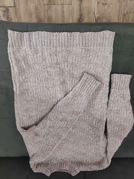 Теплые кофты в двух цветах