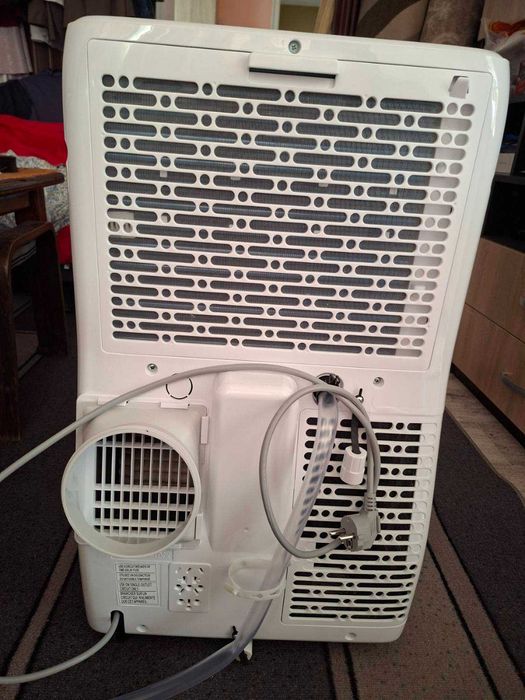 Преносим климатик Hisense APH12QC 12 000 BTU