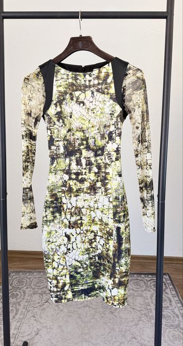 Karen Millen рокля