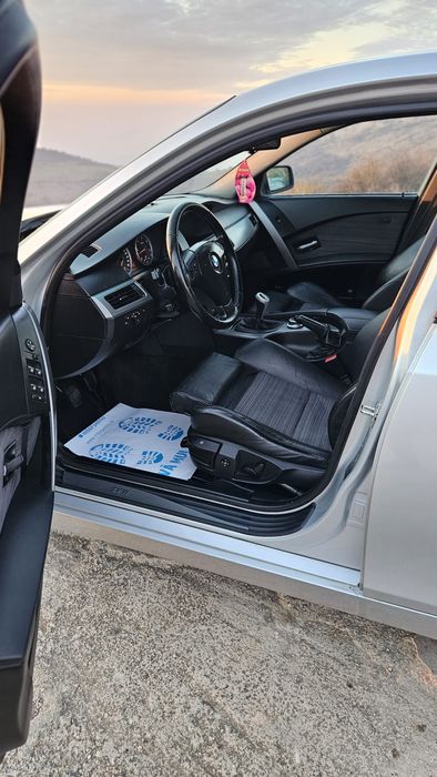Bmw E60  525 D [Bi Xenon , Piele Partială, Start,Stop]