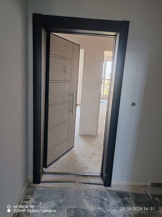 Продава се Двустаен апартамент в Пловдив, Южен - 73 кв.м за 1055 €/кв.м - Снимка #3