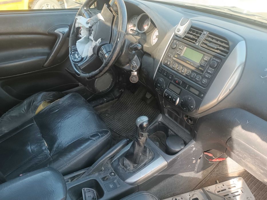 Тойота рав 4 / Toyota rav 4 2.0D4D 2005г.  - на части