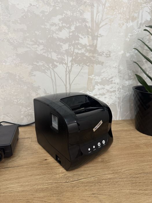 Продам принтер этикеток xprinter XP-365B