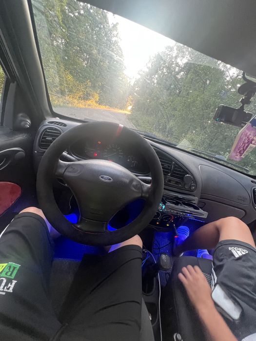 FORD Fiesta 2001 — imagine 2