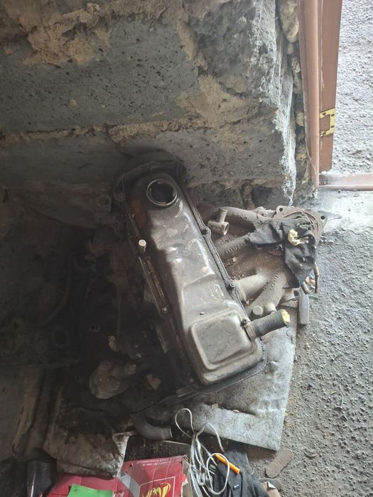 Продам двигатель пассат б3,б4 1.8 моно