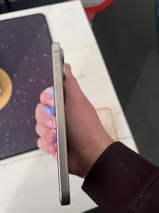 Iphone 15 pro max ideal